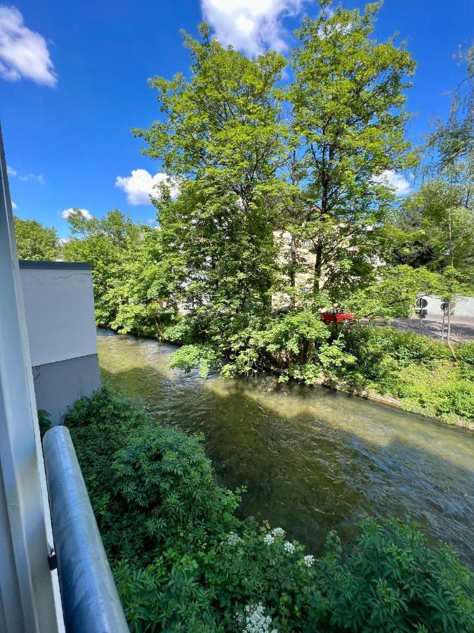 Apartment Am Stadtbach By Aux Property Augsburg Bagian luar foto