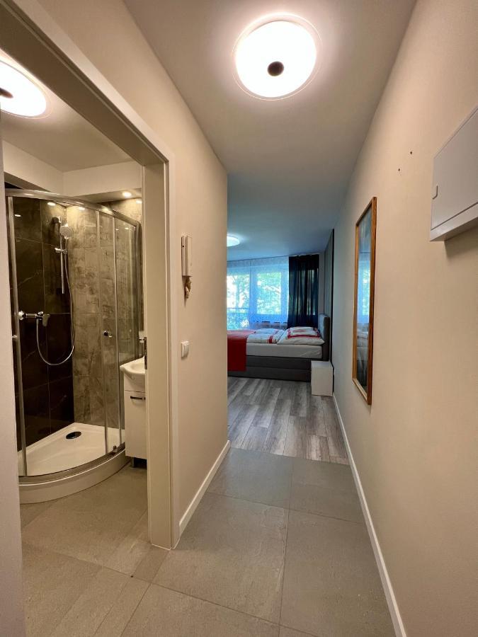 Apartment Am Stadtbach By Aux Property Augsburg Bagian luar foto