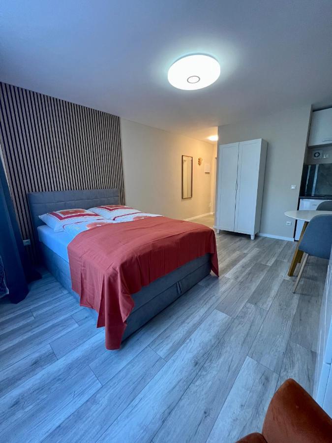 Apartment Am Stadtbach By Aux Property Augsburg Bagian luar foto